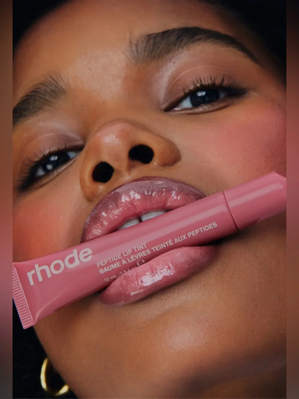 rhode  Peptide Lip Tint Nourishing Glaze Color: Salty Tan - soft mauve